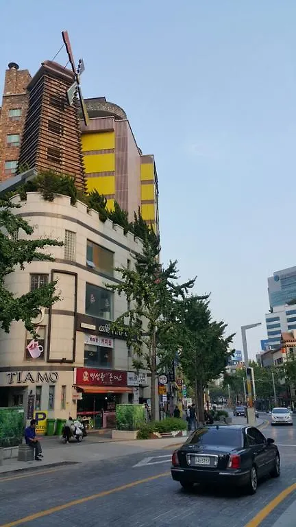 בוסאן M&W Motel