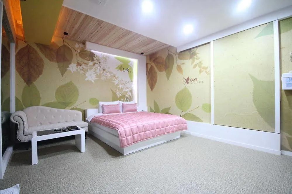 M&W Motel  Busan
